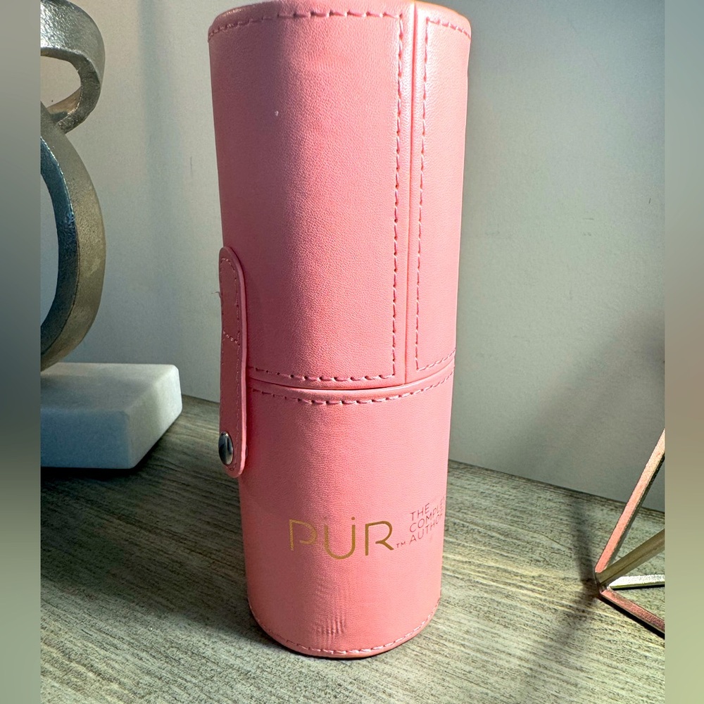 PÜR Travel Essentials 12-Piece Brush Set with Cup